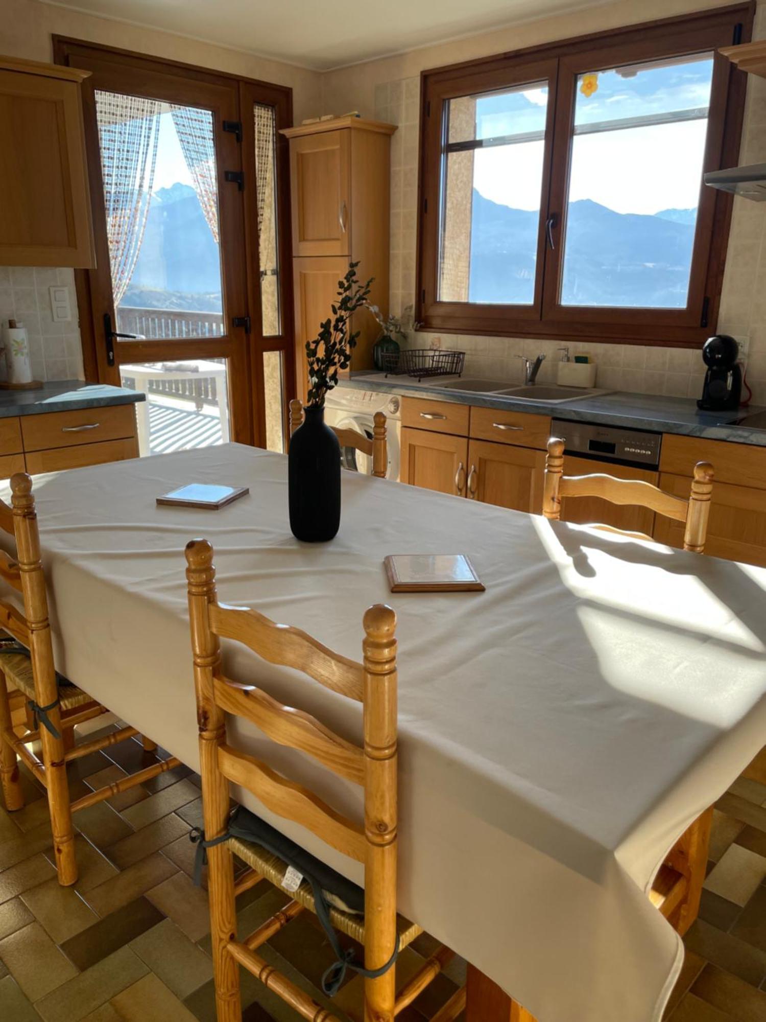 Appartement T3 Avec Vue Sur Le Lac Chorges Luaran gambar